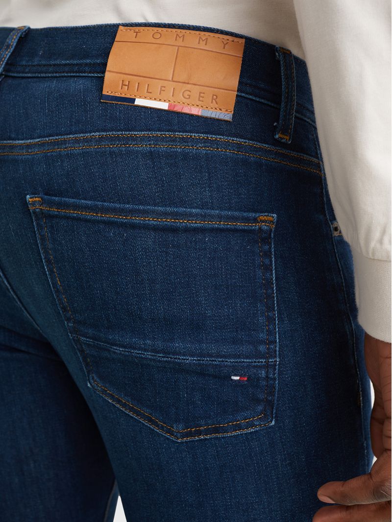 Jeans-Bleecker-desteñidos-de-corte-ajustado