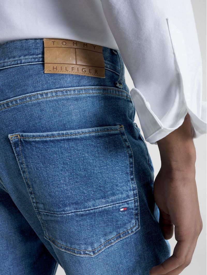 Jeans-Denton-rectos-con-efecto-desteñido