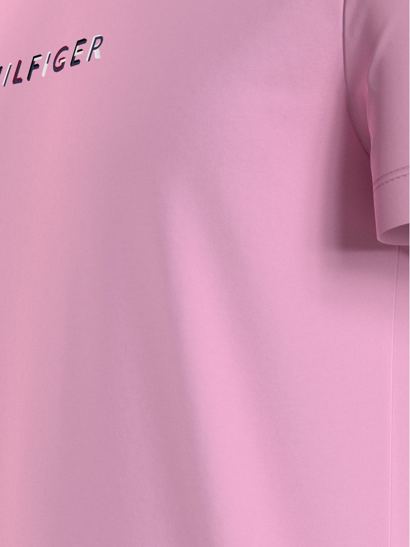 Remera-de-corte-slim-con-logo-bordado