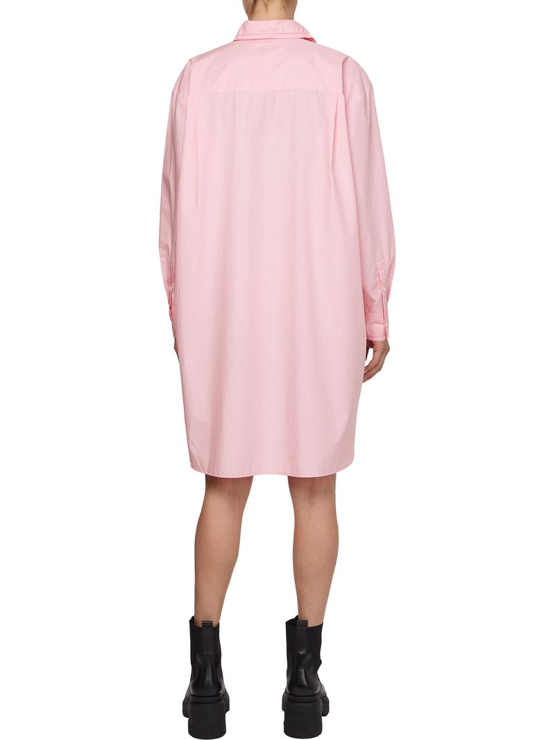 Vestido-oversize-hasta-la-rodilla
