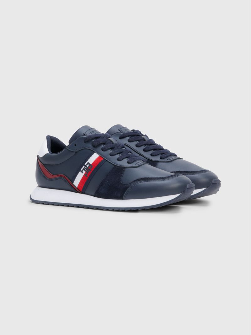 Zapatillas-de-running-en-piel-con-monograma