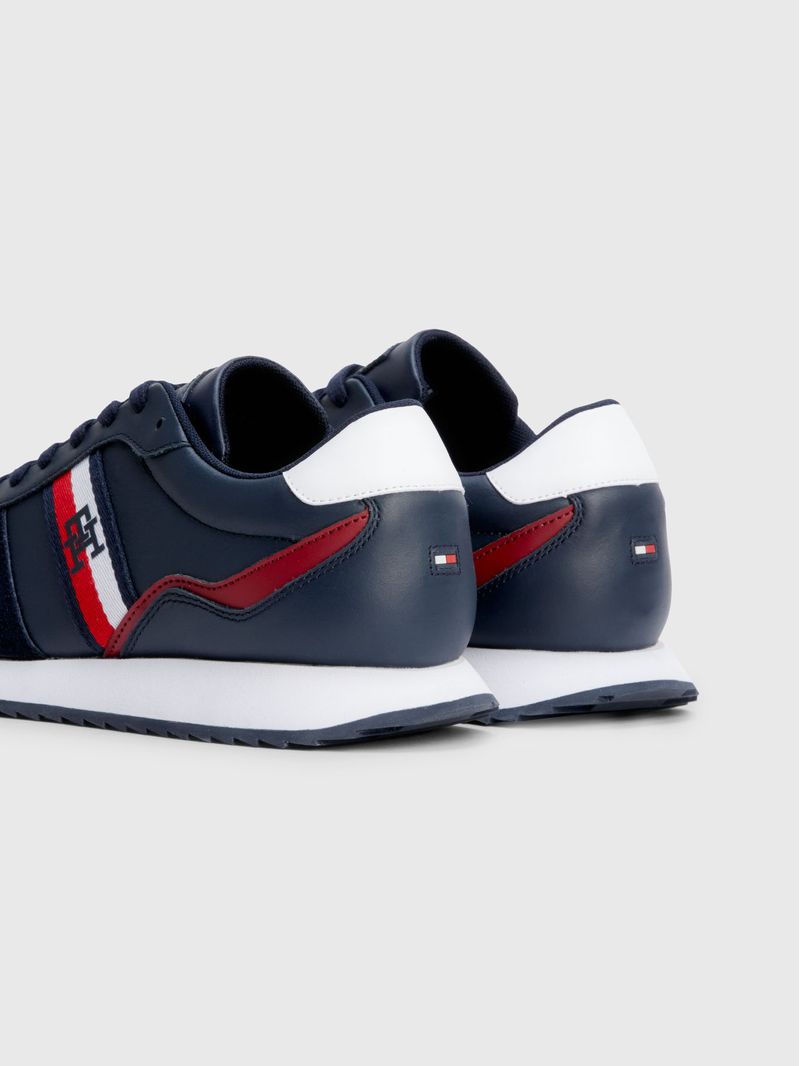 Zapatillas-de-running-en-piel-con-monograma