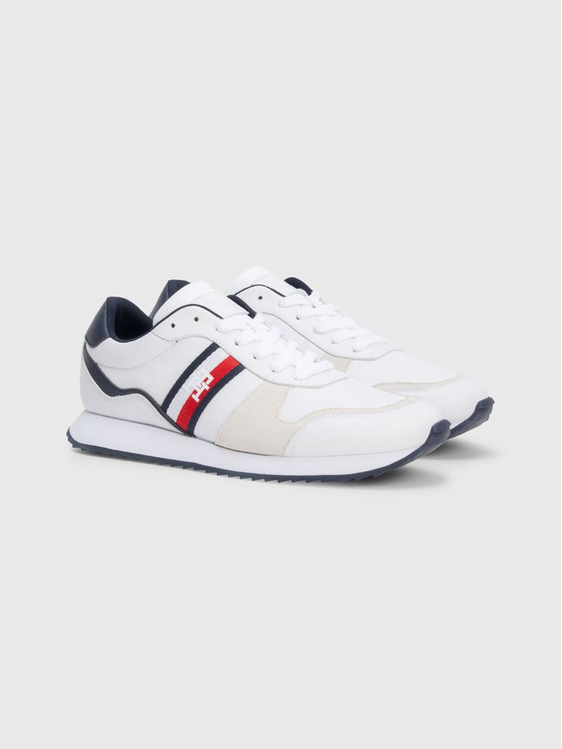 Zapatillas-de-running-en-piel-con-monograma