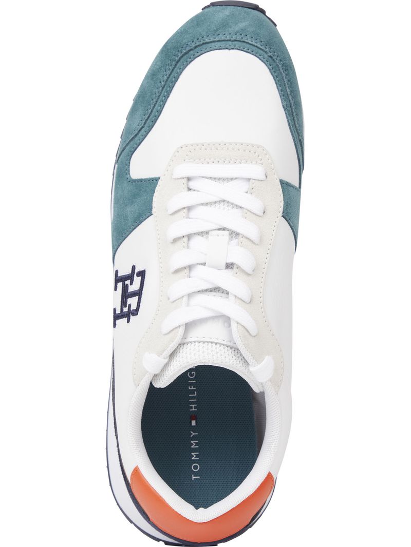 Zapatillas-estilo-running-con-monograma
