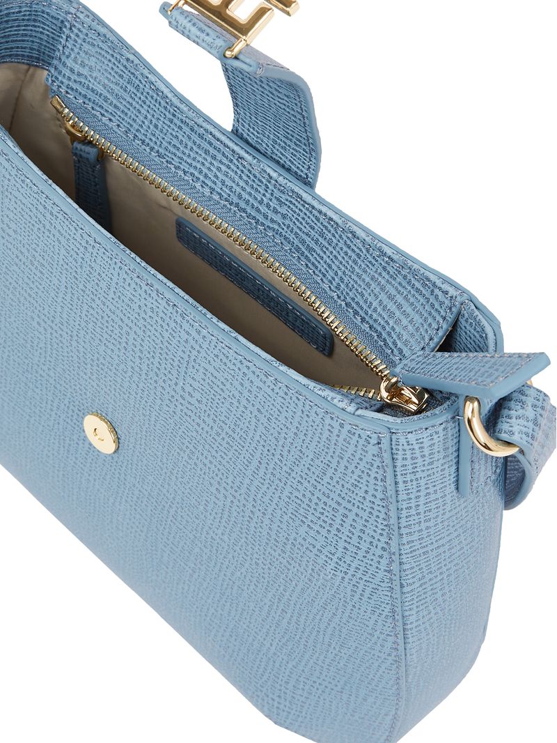 Cartera-de-hombro-texturizado-con-monograma