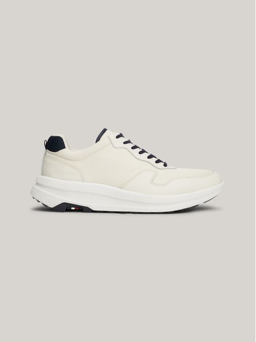 Zapatillas deportivas de suela gruesa dentada