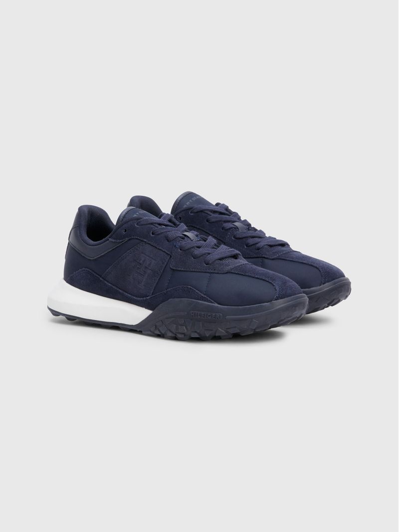 Zapatillas-retro-modernas-repreve