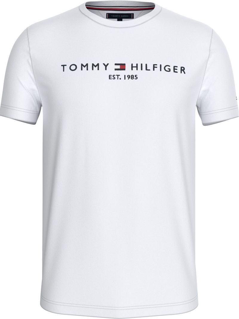 Remera-con-logo-bordado-en-el-pecho