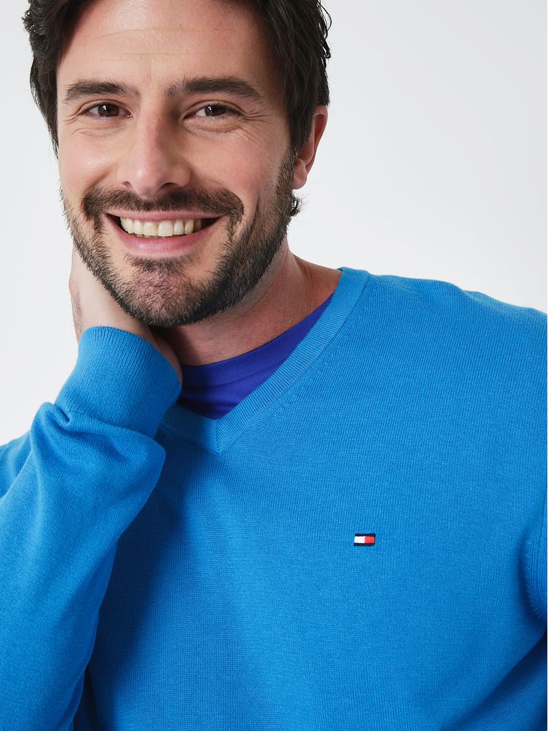 Sweater-essential-de-cuello-v