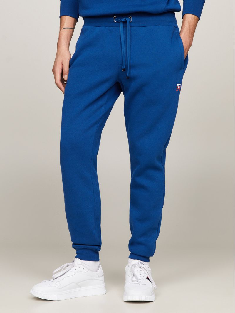 Joggers-de-corte-conico-con-monograma