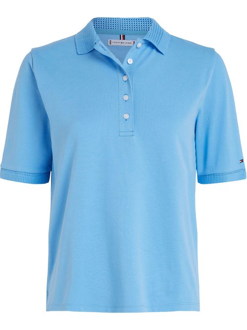 Chomba con cuello ribeteado