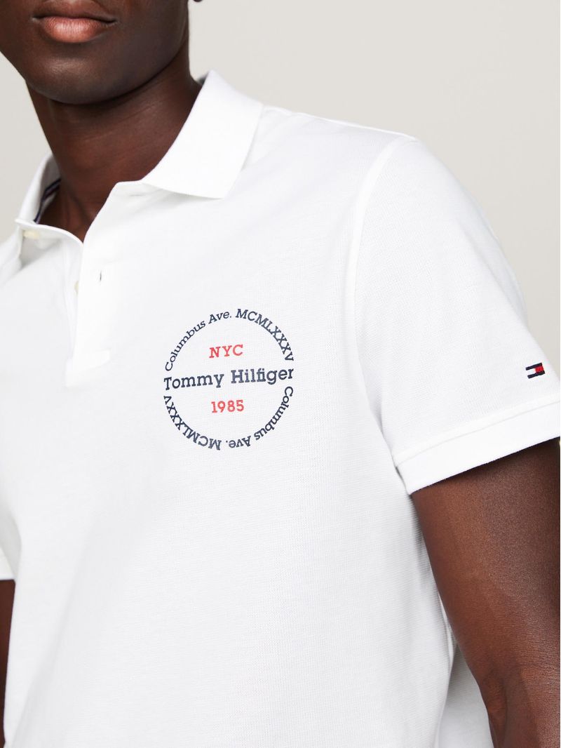 Chomba-de-corte-regular-con-logo-circular