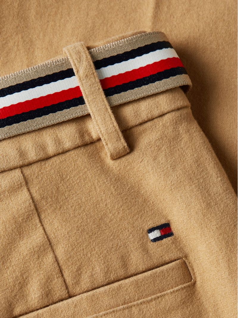 Pantalon-de-vestir-con-cinturon