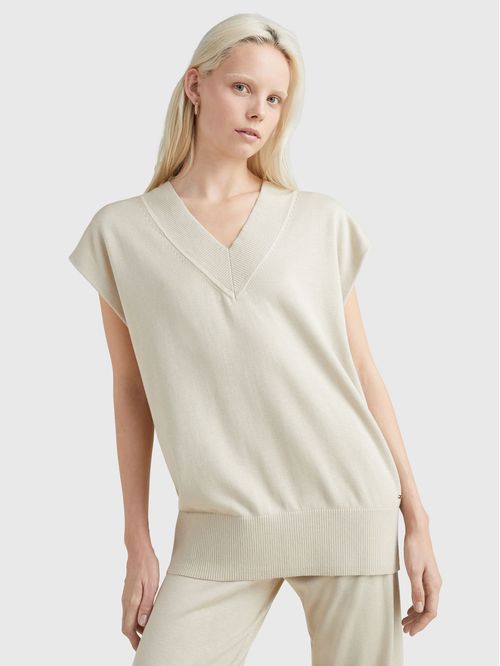 Túnica amplia con cuello en V