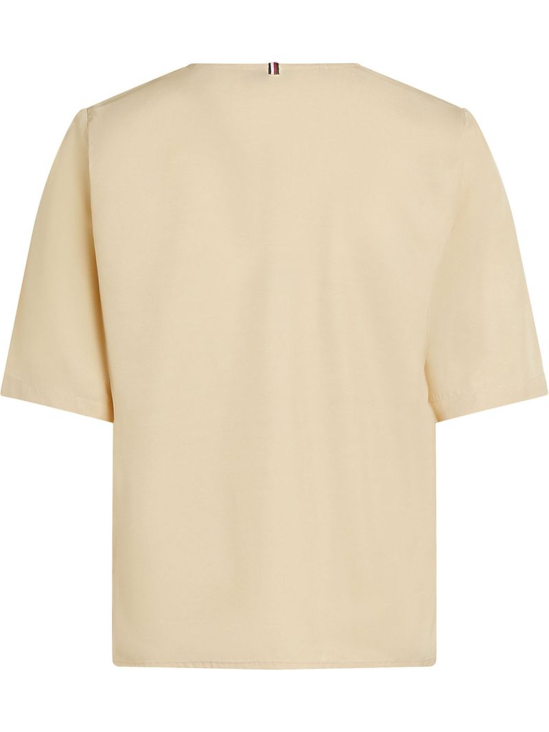 Blusa-de-corte-regular-con-cuello-en-v