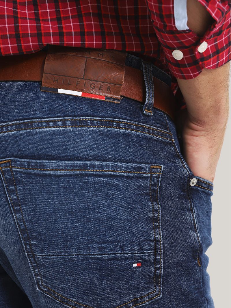 Jeans-con-efecto-desgastado