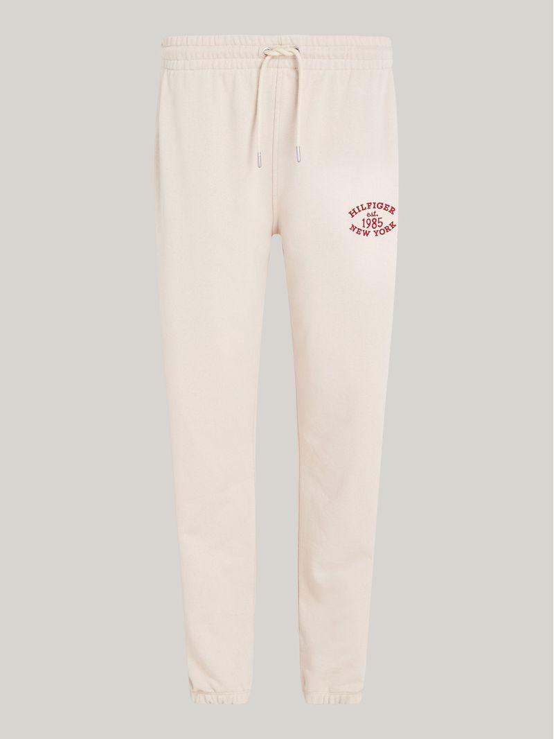 Joggers-universitarios-con-logo-bordado