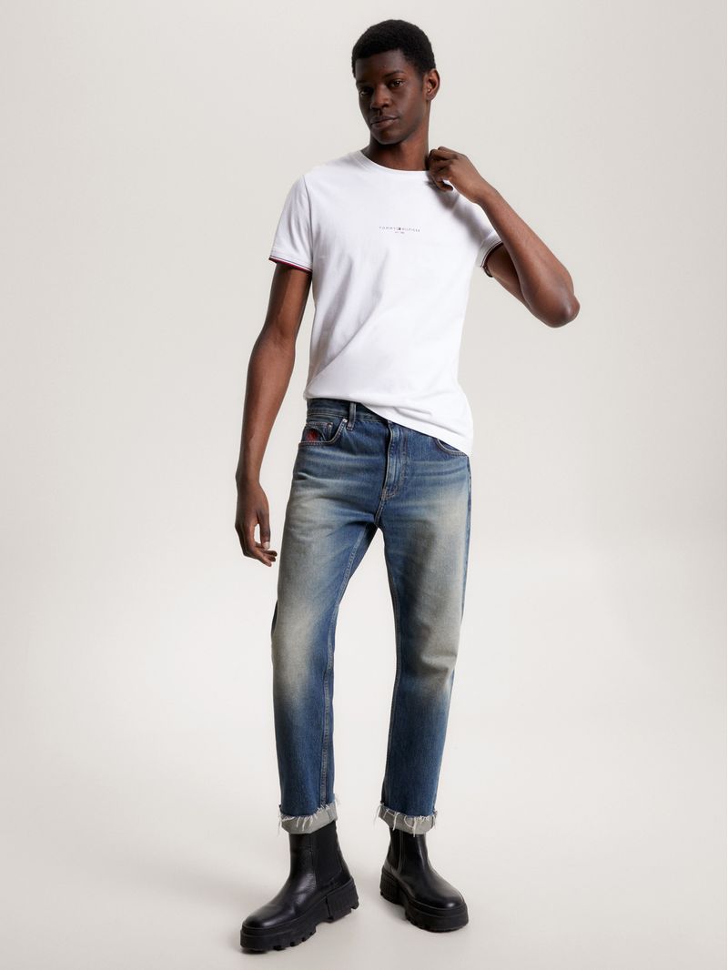 Remera-de-corte-slim-con-mangas-ribeteadas