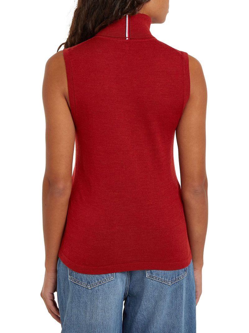 Sweater-sin-mangas-con-cuello-cisne