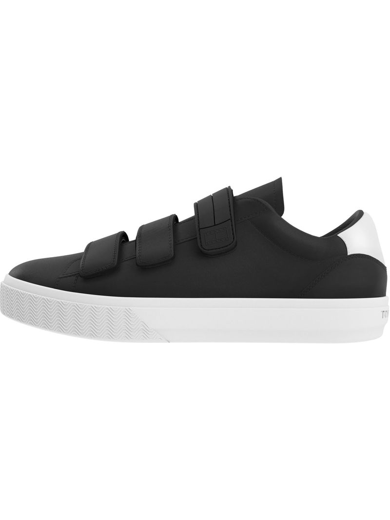 Zapatillas-de-piel-con-cierre-de-velcro