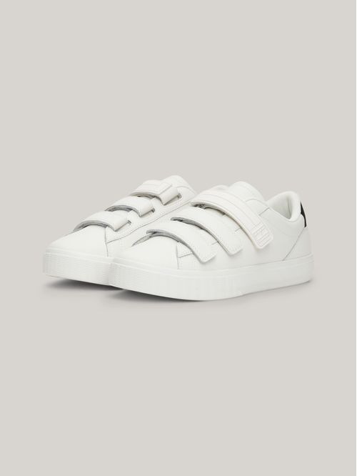 Zapatillas de piel con cierre de velcro