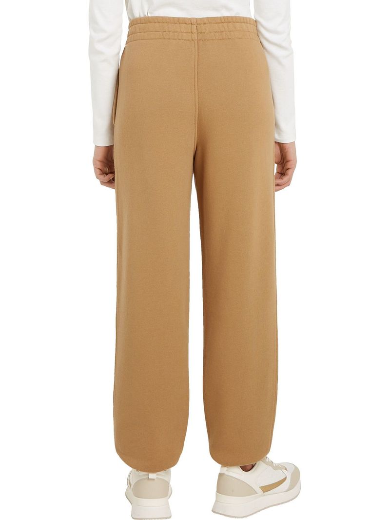 Joggers-conicos-con-logo-lateral