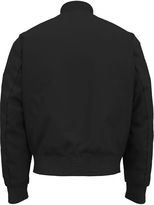 Campera bomber térmica que repele el agua