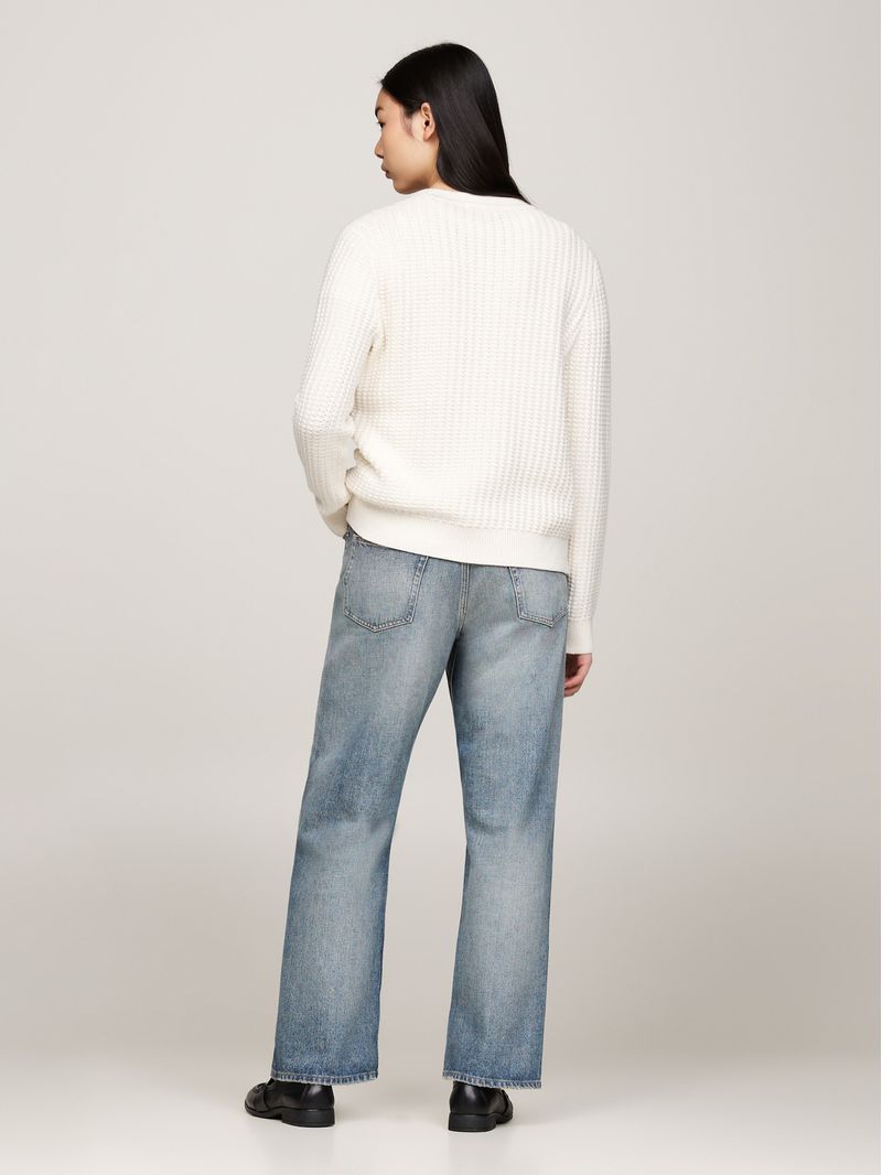 Sweater-de-punto-gofrado-con-logo-bordado