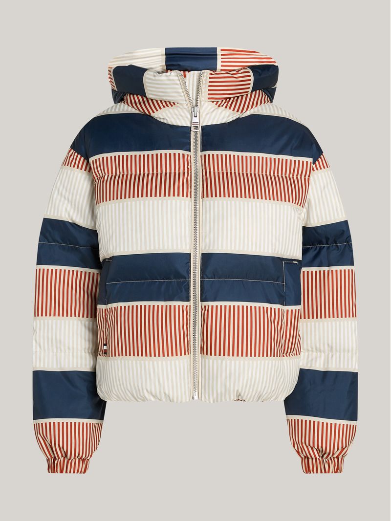 Campera-acolchada-con-estampado-distintivo