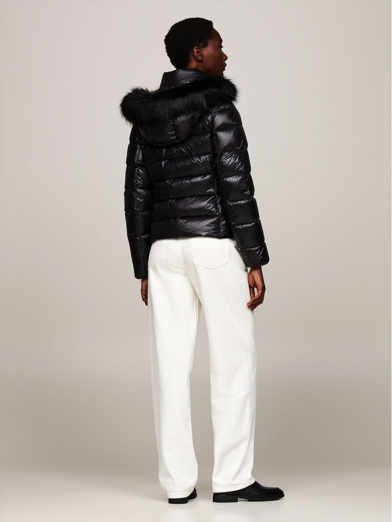 Campera-de-plumon-con-ribete-sintetico