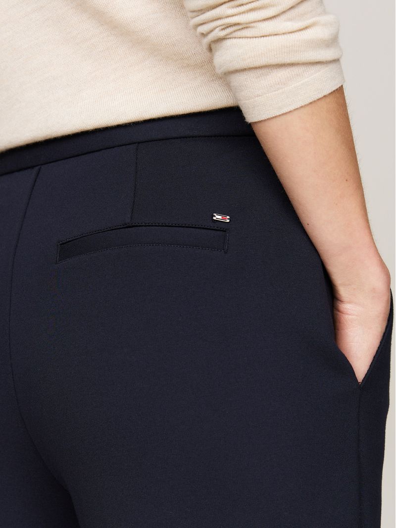 Pantalon-de-corte-slim-con-raya-marcada