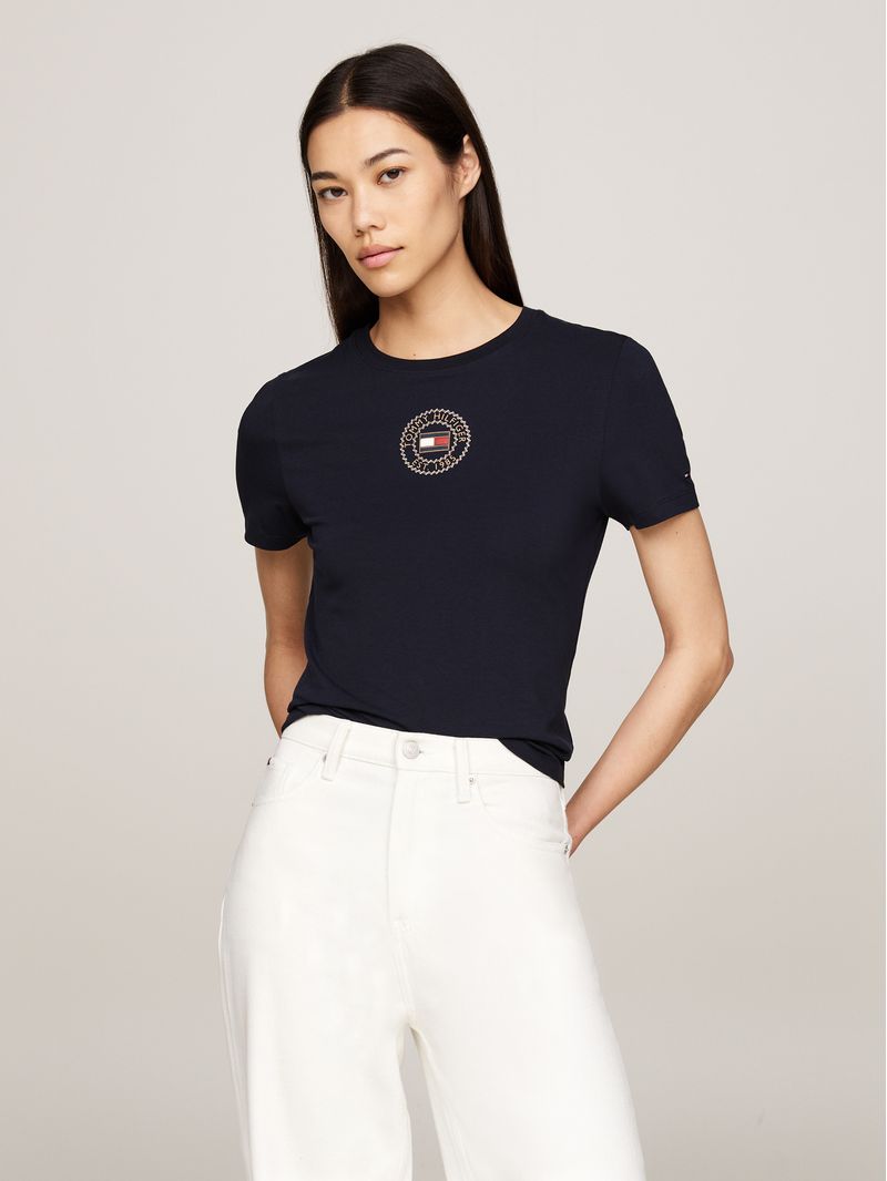 Remera-de-corte-slim-con-sello