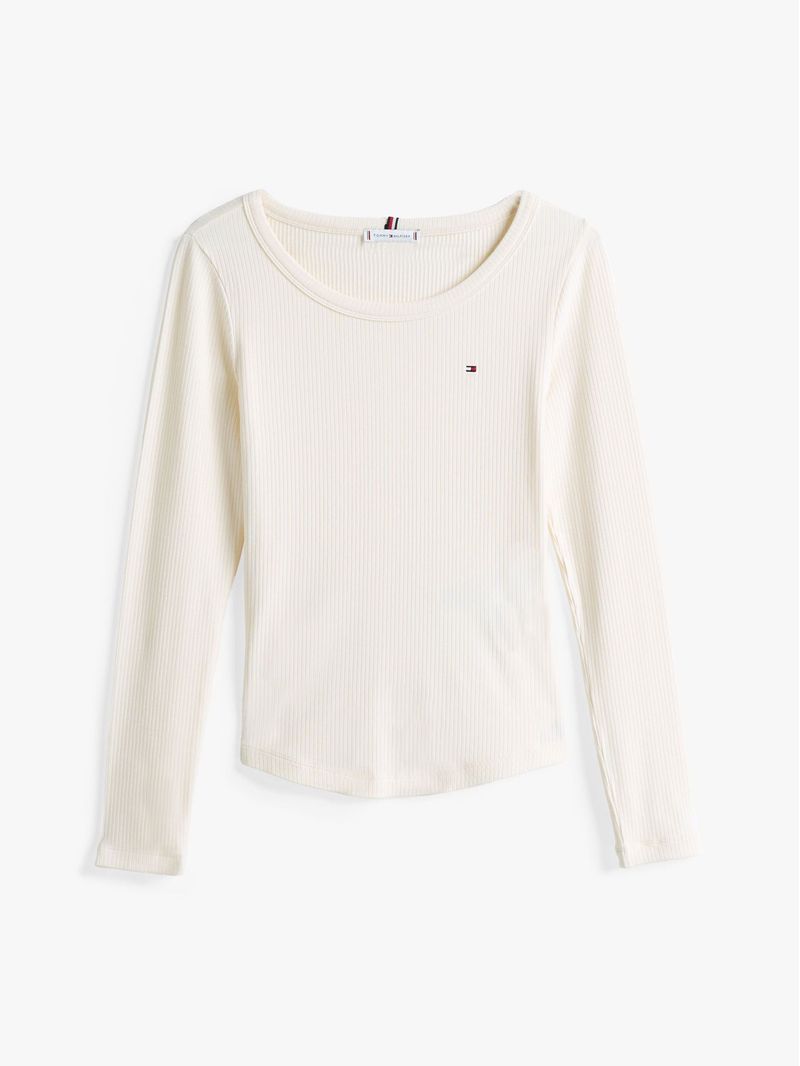 Remera-acanalada-slim-de-manga-larga