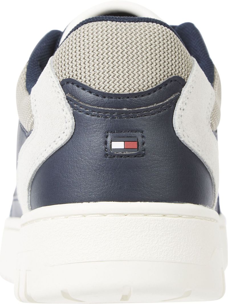 Zapatillas-de-baloncesto-de-piel-essential