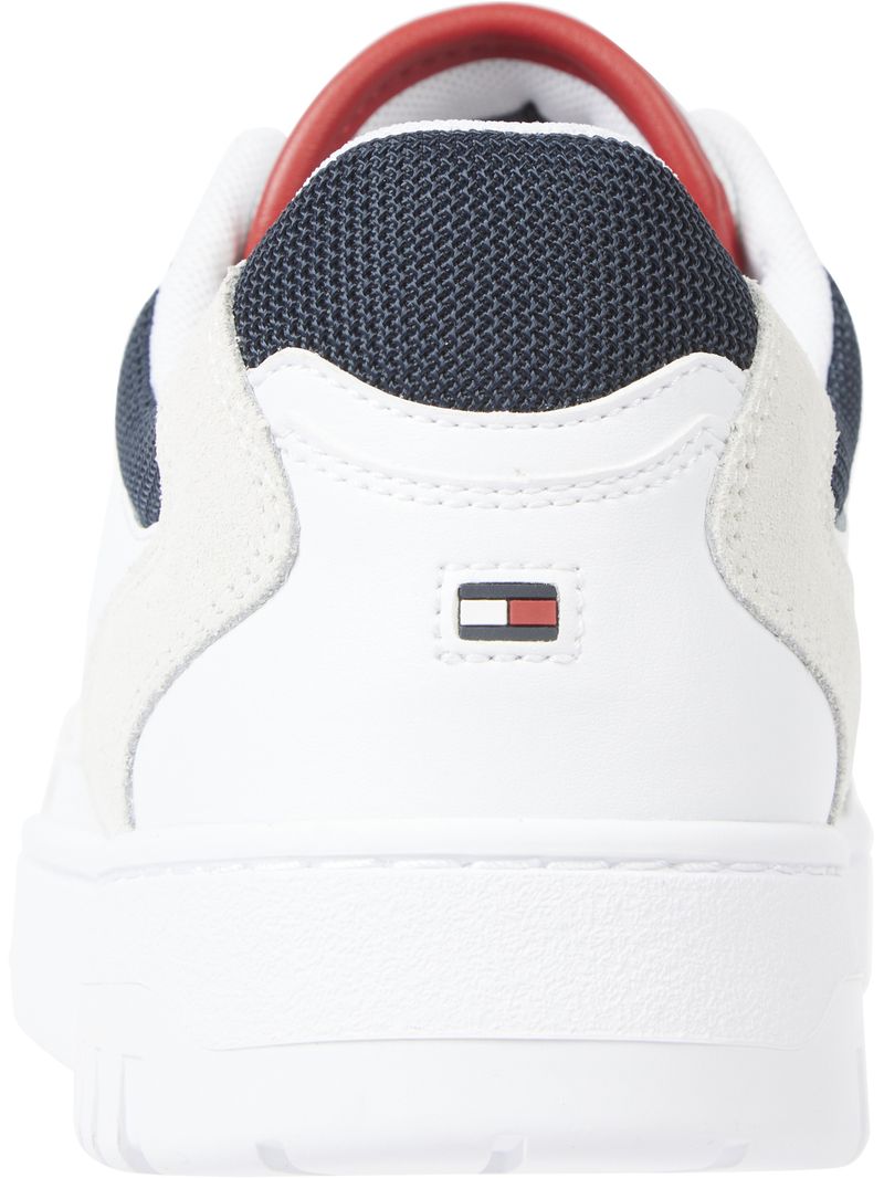 Zapatillas-de-baloncesto-de-piel-essential