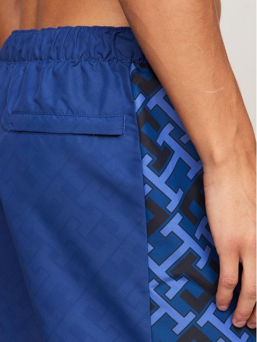 Bañador de medio largo con monogramas TH