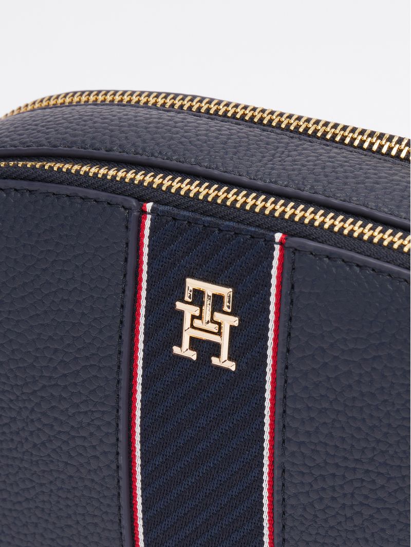 Cartera-con-correa-texturizada