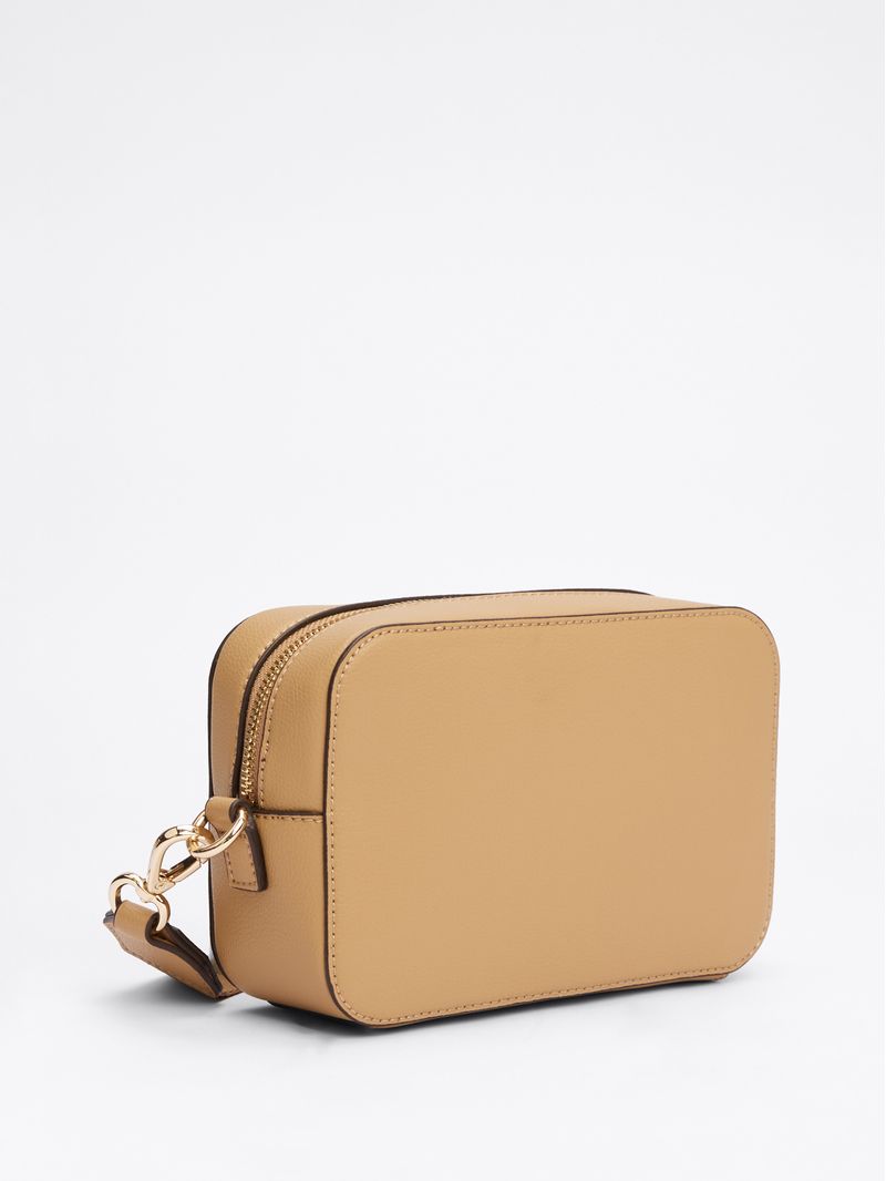 Cartera-con-correa-TH-Soft-con-insignia