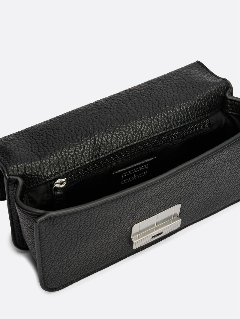 Cartera-mensajera-con-acabado-granulado