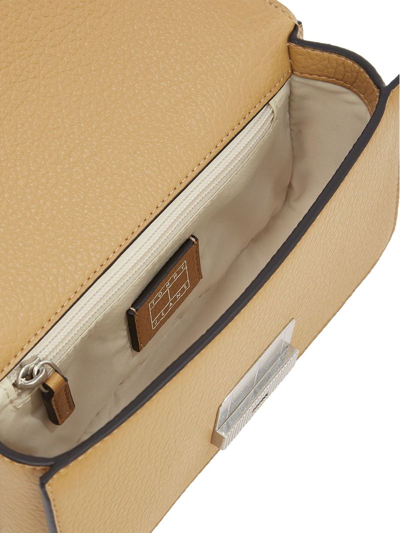 Cartera-mensajera-con-acabado-granulado