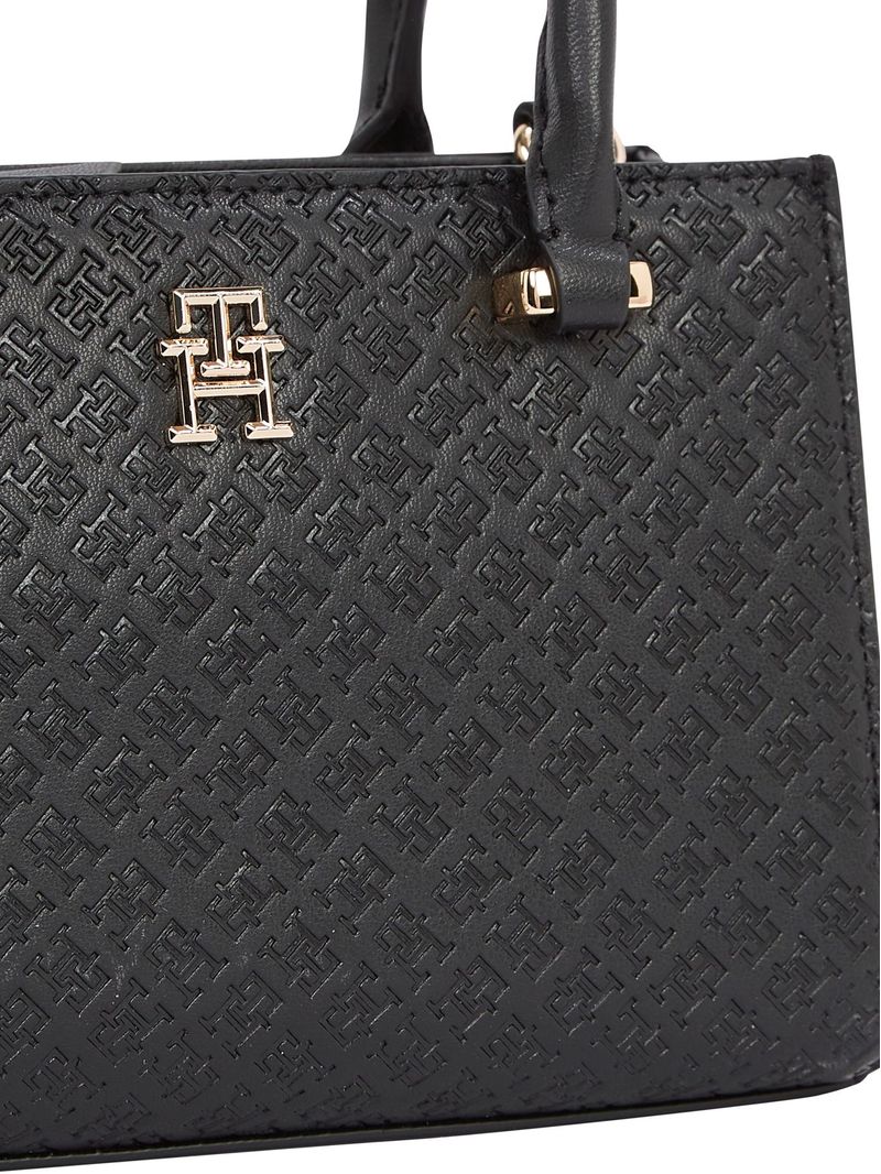 Cartera-tote-con-monogramas-TH-en-bajo-relieve