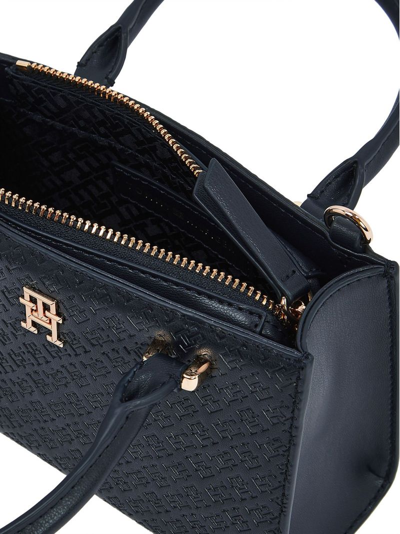 Cartera-tote-con-monogramas-TH-en-bajo-relieve