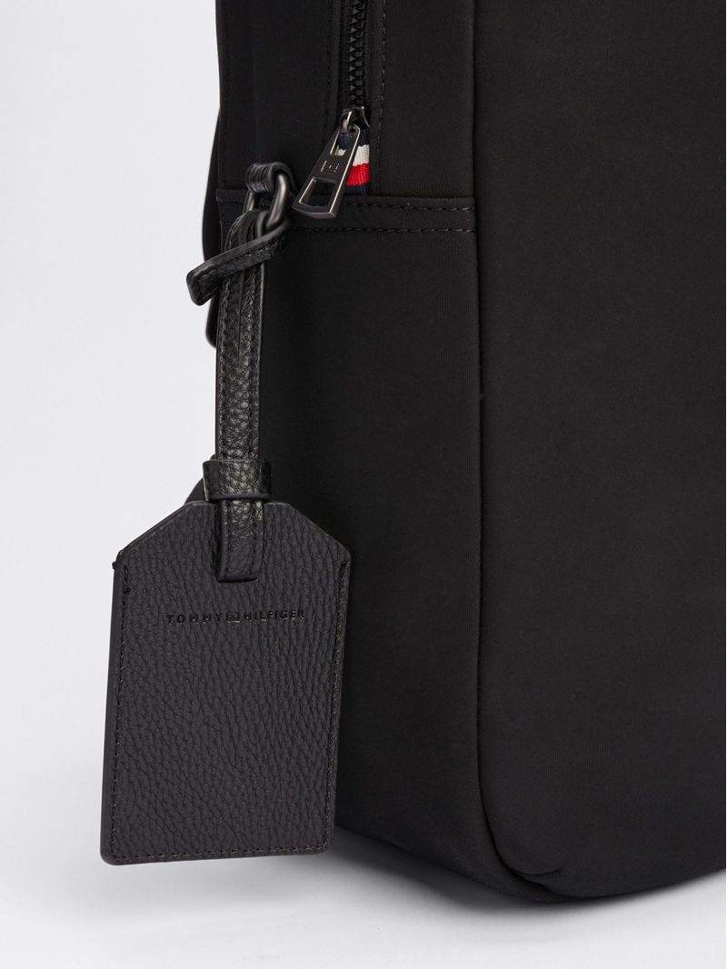 Mochila-con-compartimento-para-portatil