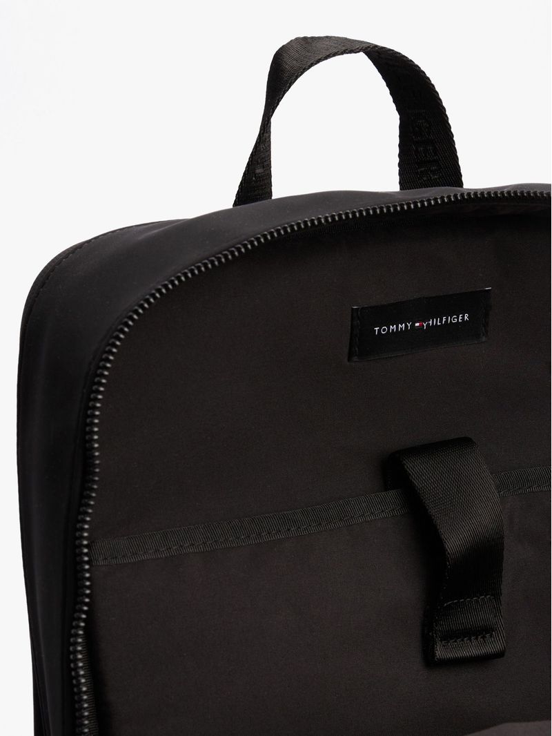 Mochila-con-compartimento-para-portatil