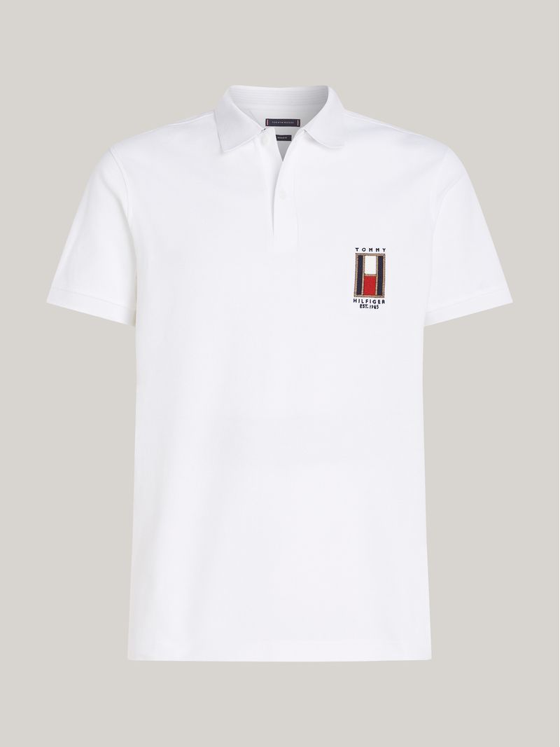Chomba-de-corte-regular-con-logo-vertical