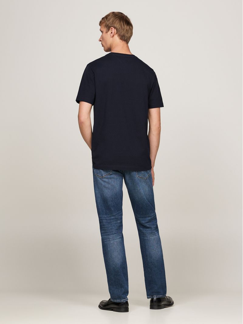 Remera-de-cuello-redondo-con-bolsillo