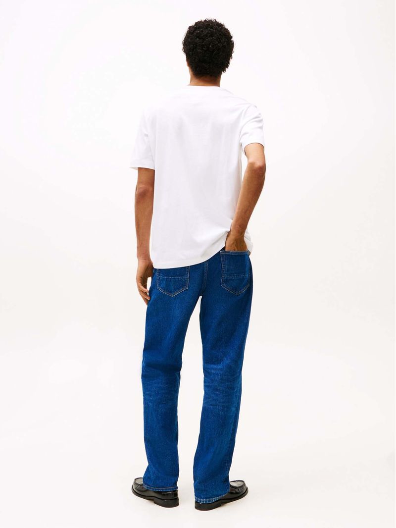 Remera-de-cuello-redondo-con-bolsillo