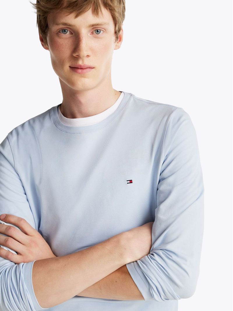 Remera-de-manga-larga-con-corte-extra-slim