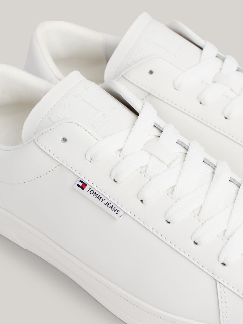 Zapatillas-de-cuero-con-suela-cupsole-y-logo