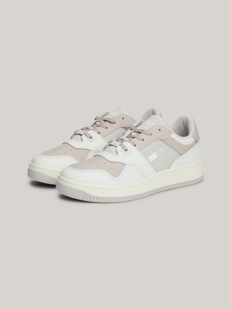 Zapatillas-de-Piel-tonales-con-suela-dentada